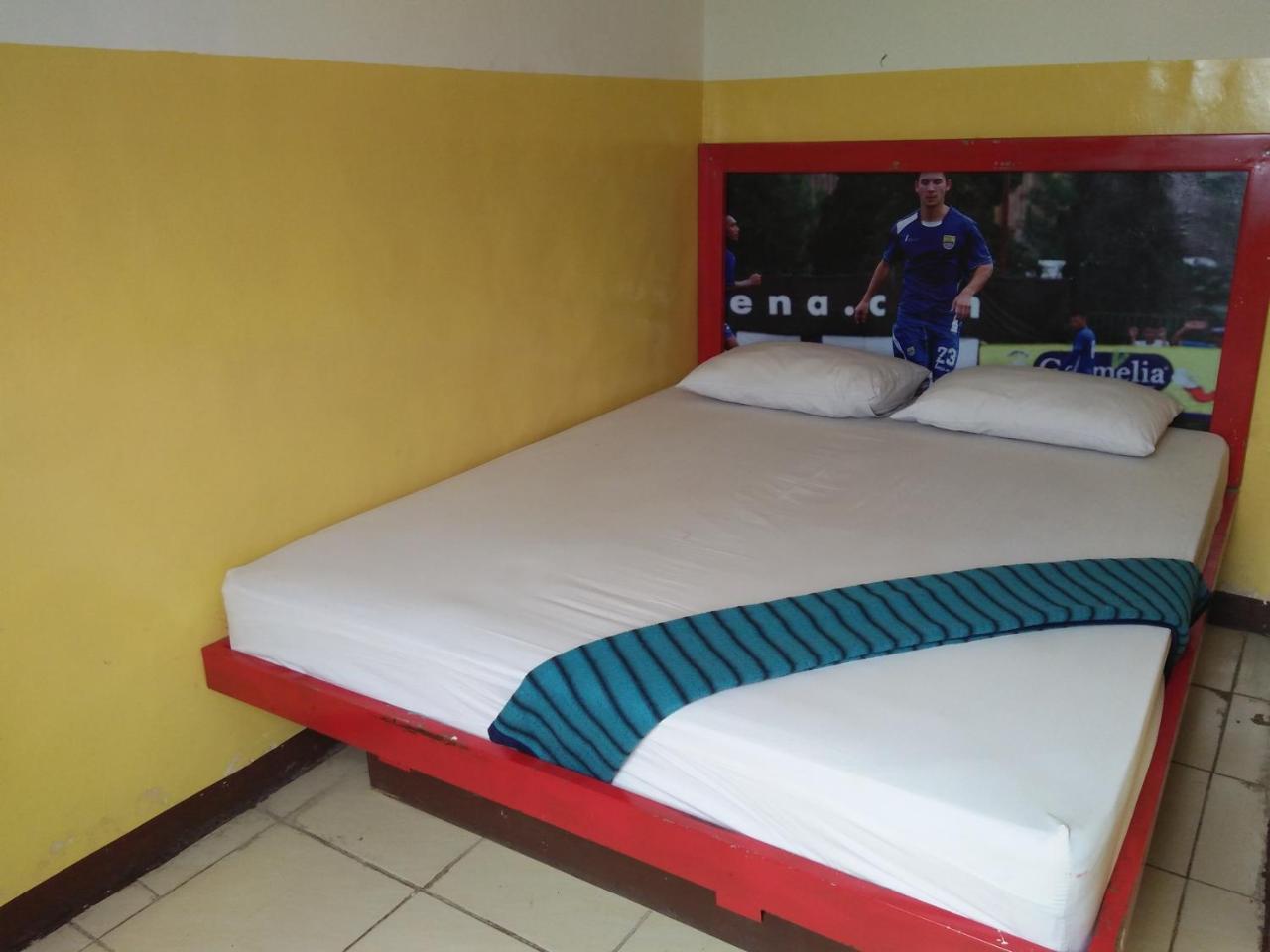 Wisma Bintang Lima Hotel Pekanbaru Exterior foto